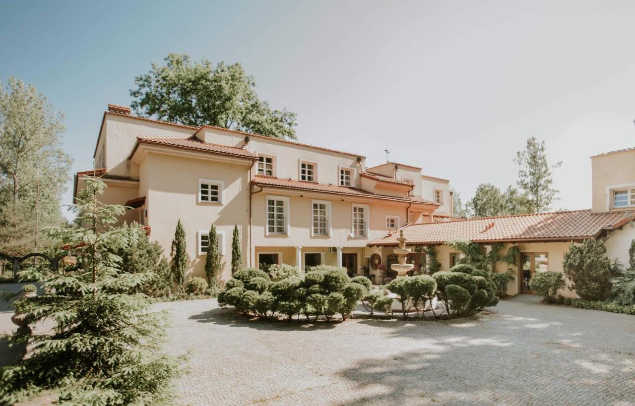 Villa Toscana Warszawa Buitenkant foto